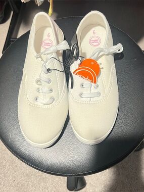 wonder nation White Canvas Lace-Up Kids Sneakers